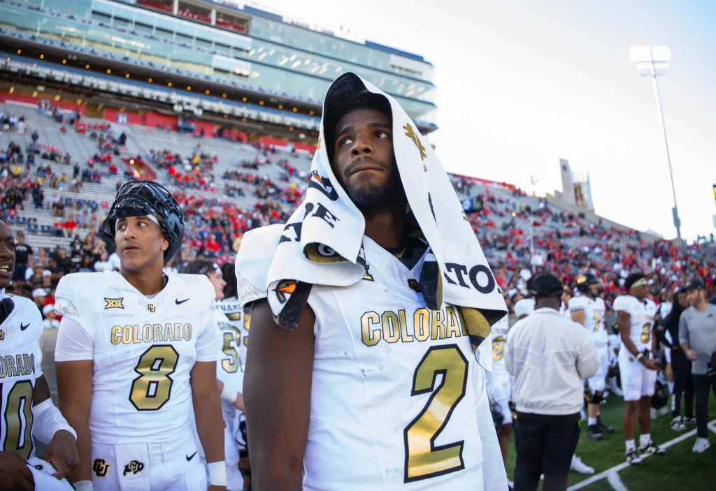 Colorado takes down Cincinnati to reach bowl eligibility in Deion Sanders' second season